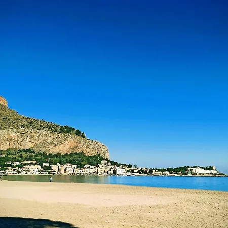 House 4* Mondello