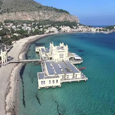 Green House Beach Mondello
