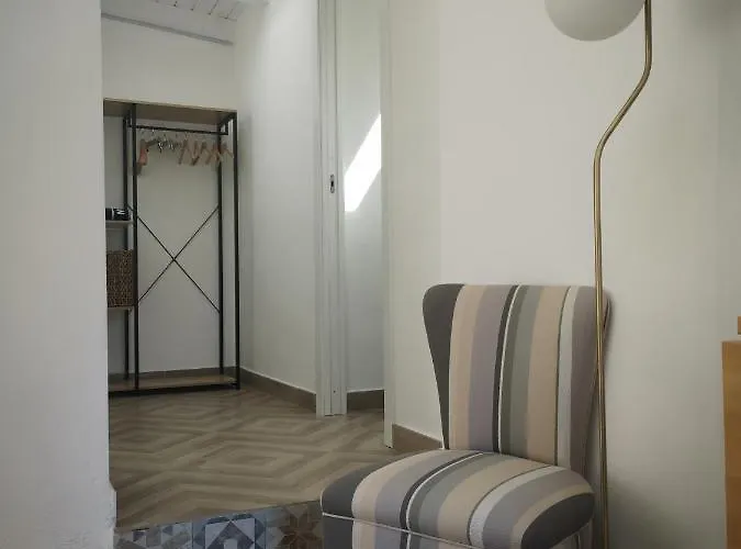 House 4*